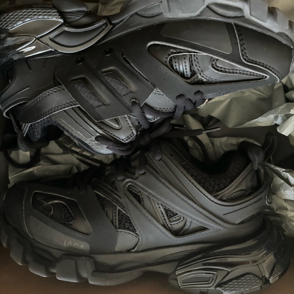 balenciaga track size 6 laces included dust bag included - Picture 2 of 6